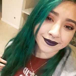 Meet your Posher, Sitlally